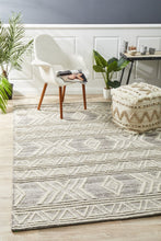 Load image into Gallery viewer, Esha Woven Tribal Rug Natural
