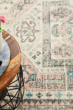 Load image into Gallery viewer, Palace 704 Silver Rug
