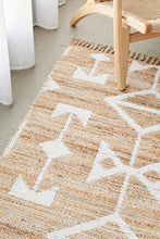 Load image into Gallery viewer, Bodhi Trudy Natural Rug
