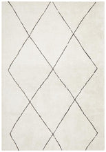 Load image into Gallery viewer, Rug Culture Broadway 931 Ivory
