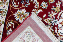 Load image into Gallery viewer, Classic 700 Red Traditional Design Rug With Center Medallion - Lalee Designer Rugs
