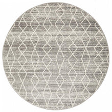 Load image into Gallery viewer, Evoke Remy Silver Transitional Round Rug
