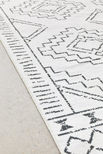 Load image into Gallery viewer, Kindred Leeroy White Washable Rug
