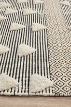 Load image into Gallery viewer, Loom Flow Ivory Rug - Rug Empire
