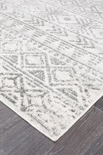 Load image into Gallery viewer, Oasis Ismail White Grey Rustic Rug
