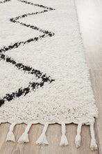 Load image into Gallery viewer, Amwaj 11 White Rug
