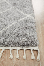 Load image into Gallery viewer, Amwaj 44 Silver Rug
